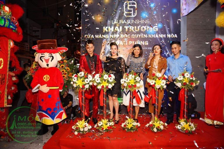 Tổ chức khai trương cửa hàng
