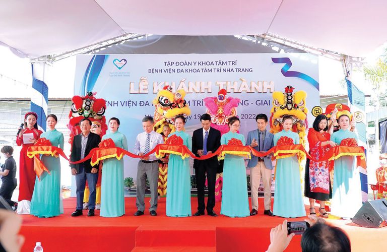 Vm4TKxDC DzRAemnE tam tri 3 7916