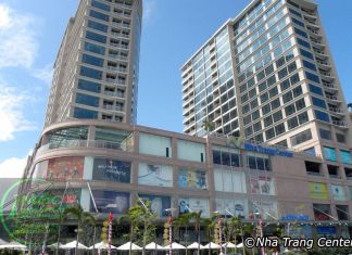 Trung tâm Thương mại Nha Trang mat truoc nha trang center