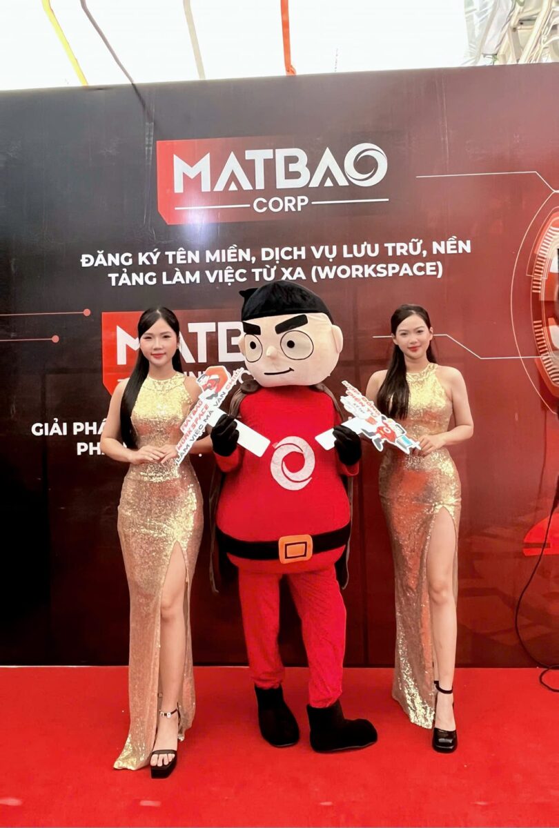 PG sự kiện, Mắt Bảo tham dự hội chợ công nghệ số